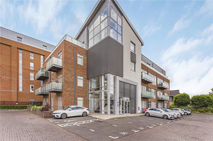 1 Bedroom Flat For Sale In Broadwater Road, Welwyn Garden City, Hertfordshire, AL7