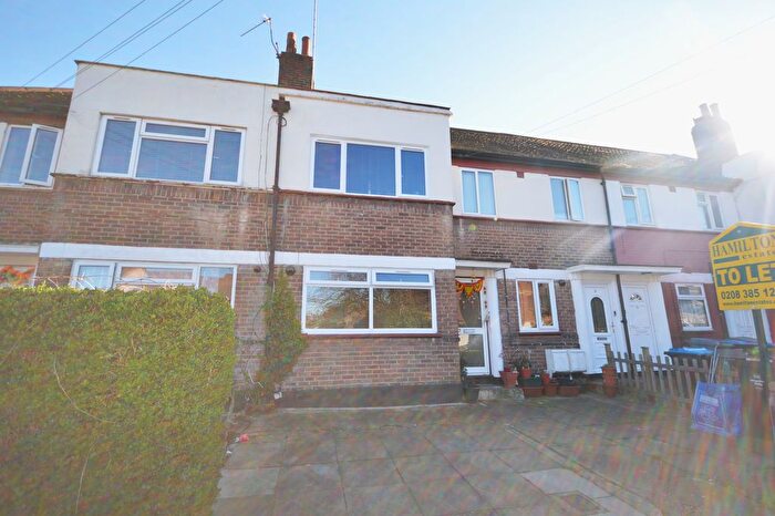 2 Bedroom Maisonette To Rent In Milford Gardens, Wembley, HA0