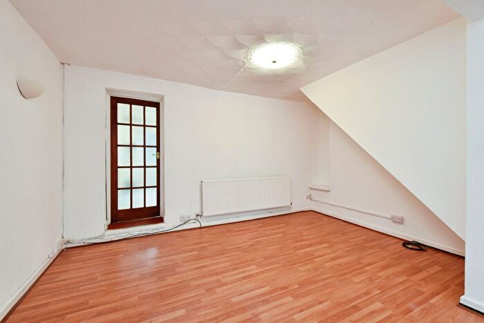 3 Bedroom Terraced House For Sale In Catherine Street, Aberdare, CF44