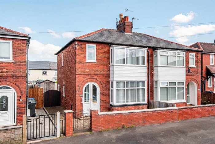 3 Bedroom Semi-Detached House For Sale In Ash Grove, Chorley, PR7