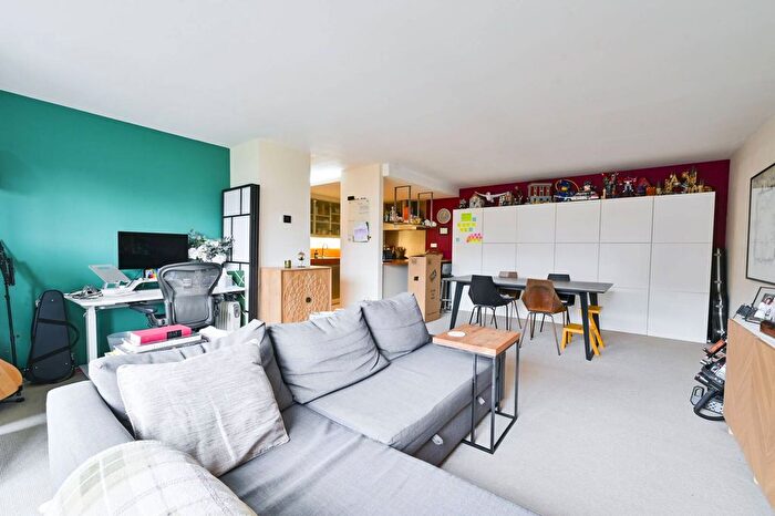 2 Bedroom Flat To Rent In Ice Wharf, King's Cross, London, N1