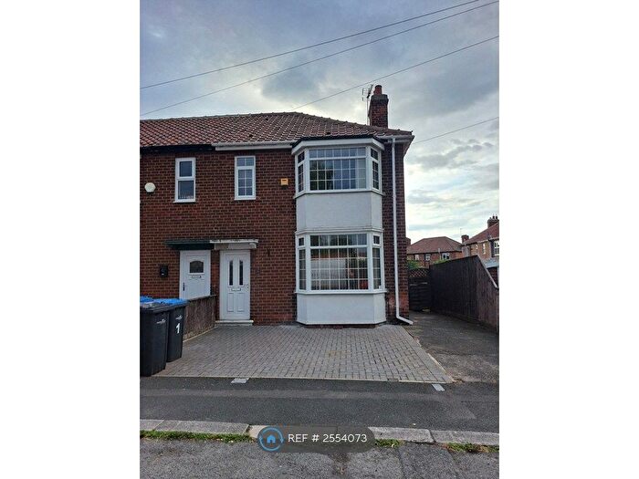 3 Bedroom End Of Terrace House To Rent In Priory Road, Middlesbrough, TS5