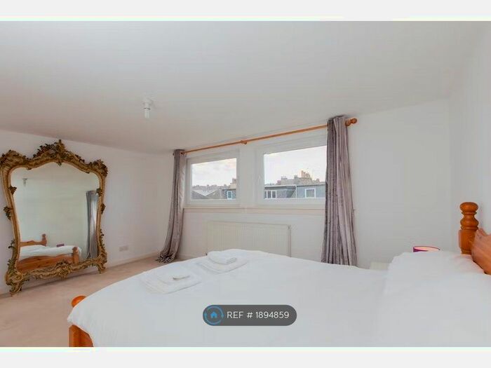 4 Bedroom Maisonette To Rent In Edinburgh, Edinburgh, EH6