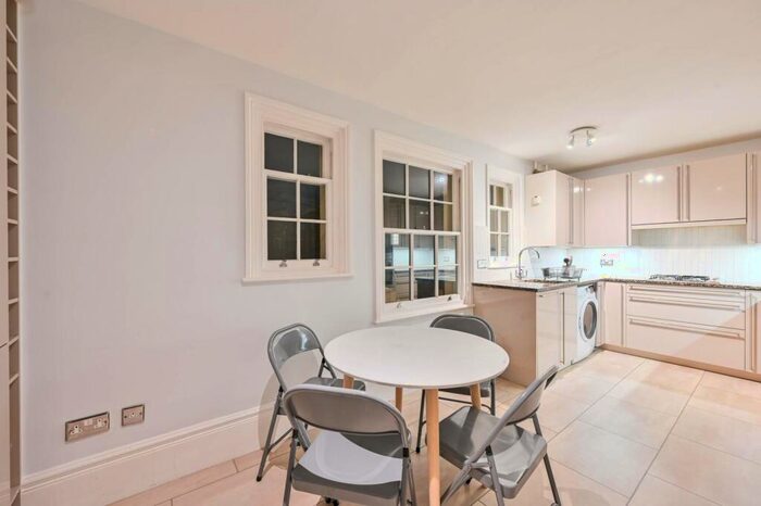 3 Bedroom Flat To Rent In Albany Street, Marylebone, London, NW1
