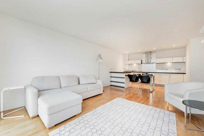 1 Bedroom Flat To Rent In Highbury Stadium Square, Islington, N5
