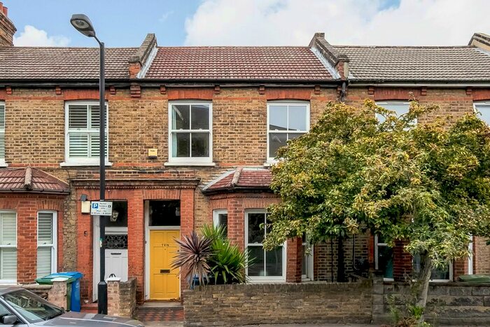 3 Bedroom Terraced House To Rent In Medlar Street, Camberwell, London, SE5