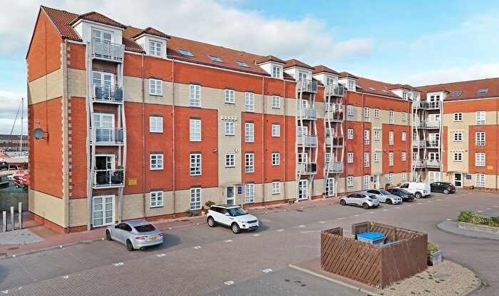 2 Bedroom Flat For Sale In Mariners Point, Hartlepool, TS24