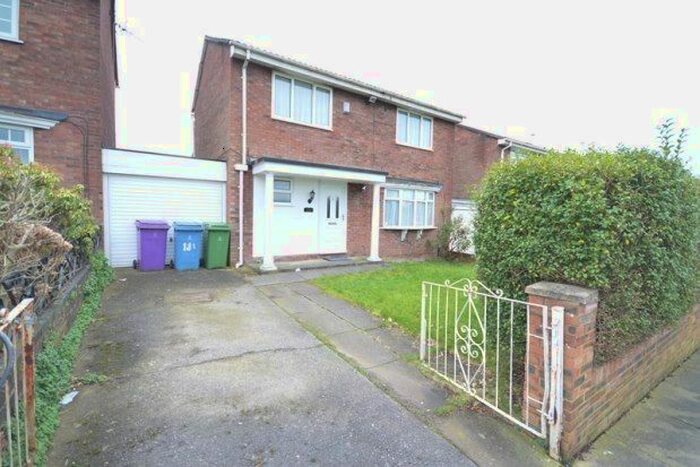 3 Bedroom Detached House To Rent In Long Lane, Liverpool, L15