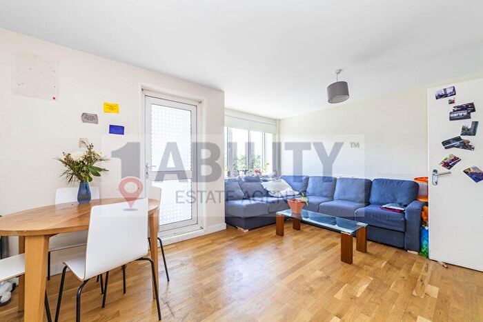 4 Bedroom Flat To Rent In Hurleston House, SE8