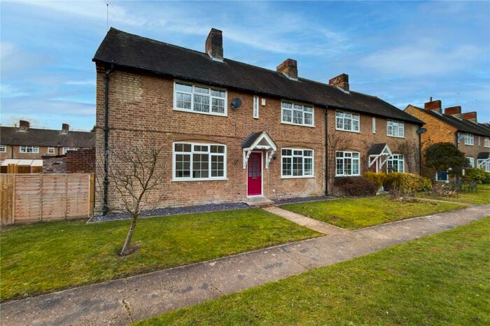 4 Bedroom Semi-Detached House To Rent In Cambridge Crescent, Bassingbourn, Royston, Cambridgeshire, SG8