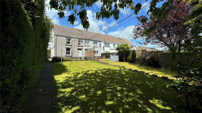 3 Bedroom End Of Terrace House For Sale In Gate Road, Penygroes, Llanelli, Carmarthenshire, SA14