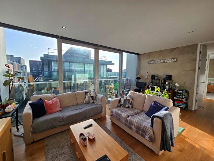 2 Bedroom Apartment To Rent In Timber Wharf, Worsley Street, Manchester, M15