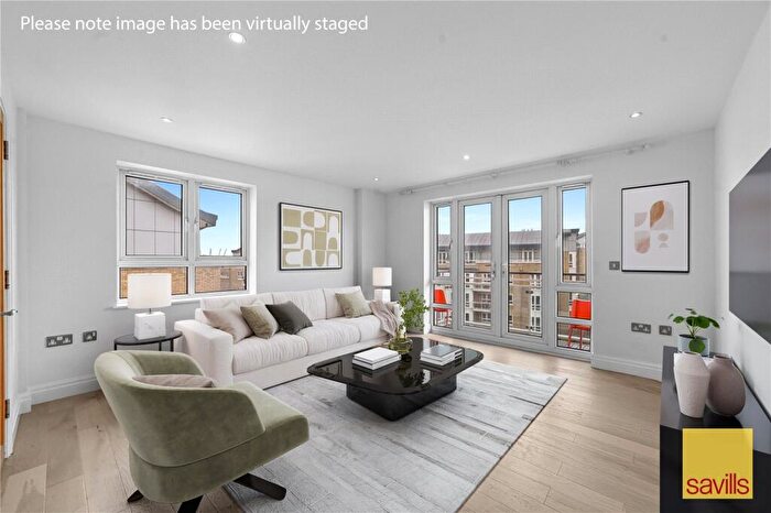 2 Bedroom Apartment For Sale In St. Davids Square, Isle Of Dogs, `London, E14