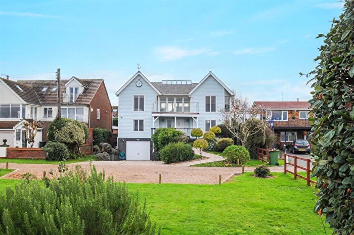 5 Bedroom Detached House For Sale In Sea View Promenade, St. Lawrence, Southminster, CM0