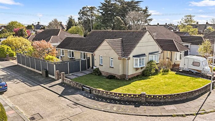 3 Bedroom Detached Bungalow For Sale In Rothesay Close, Worthing, BN13