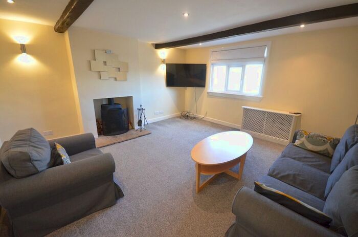 2 Bedroom Flat To Rent In King Street, Whalley, Clitheroe, Lancashire, BB7