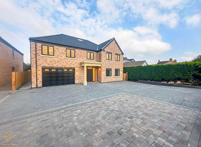 5 Bedroom Detached House For Sale In Coates Road, Eastrea, PE7