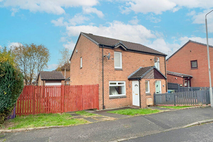 3 Bedroom Semi-Detached House For Sale In Broughton Road, Summerston, G23