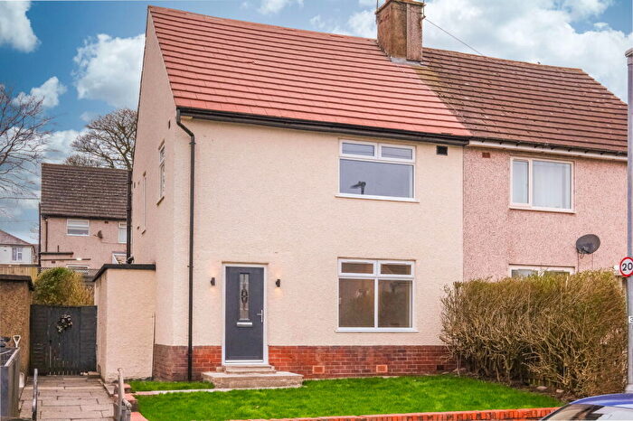 3 Bedroom Semi Detached House For Sale In Forest Crescent, Halifax, HX2