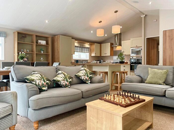 2 Bedroom Lodge For Sale In Willerby Everleigh, Broadland Sands Holiday Park, Coast Road, Lowestoft, Suffolk, NR32