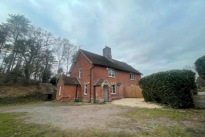 3 Bedroom Property To Rent In Blandford Road North, Poole, BH16