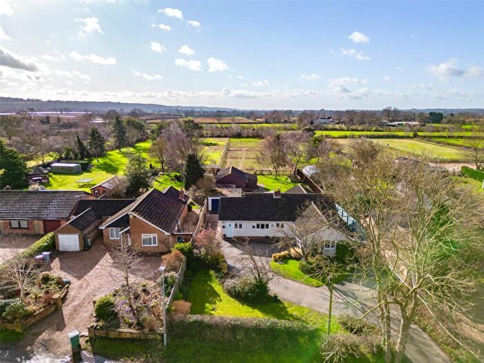 4 Bedroom Bungalow For Sale In Gravelly Lane, Fiskerton, Southwell, Nottinghamshire, NG25