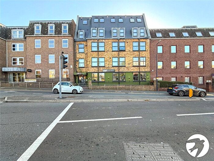 1 Bedroom Flat To Rent In Albion Place, Maidstone, Kent, ME14