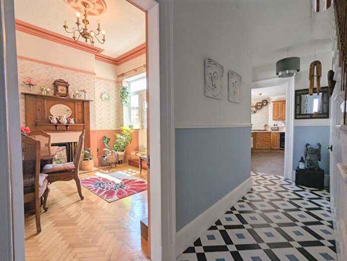 4 Bedroom Semi-Detached House To Rent In Golf Open - Manchester Road, Southport - Sleeps, PR9
