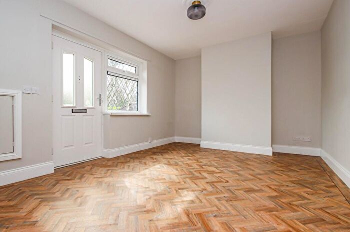1 Bedroom Semi-Detached Bungalow To Rent In Canterbury Road, Davyhulme, Manchester, M41