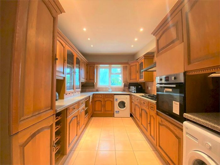 4 Bedroom Terraced House To Rent In Bridge Road, Uxbridge, Middlesex, UB8