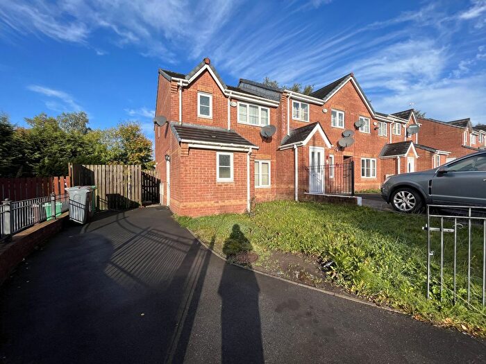 3 Bedroom End Of Terrace House To Rent In Everside Drive, Manchester, M8