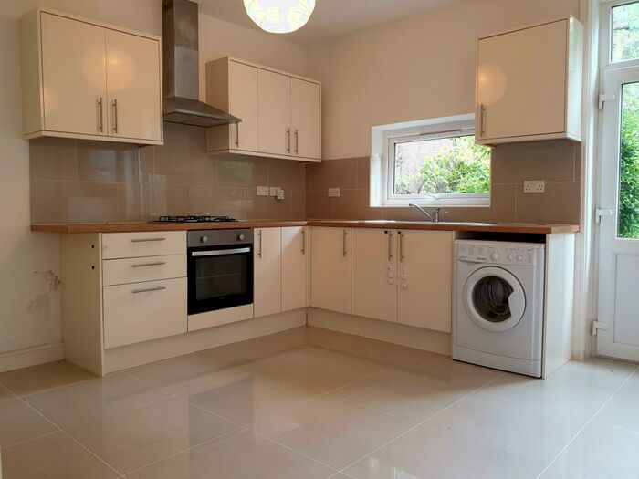 3 Bedroom House To Rent In Reservoir Retreat, Birmingham, B16
