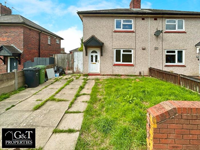 2 Bedroom Semi-Detached House To Rent In Bowling Green Road, Dudley, DY2