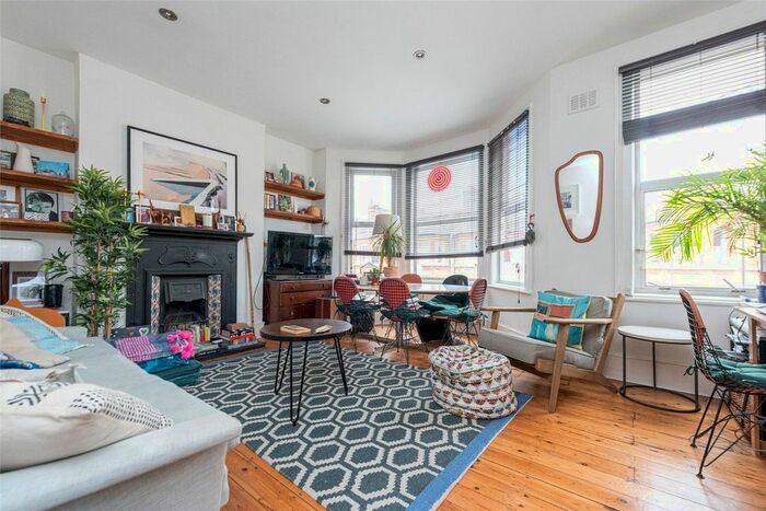 2 Bedroom Flat To Rent In Bathurst Gardens, London, NW10