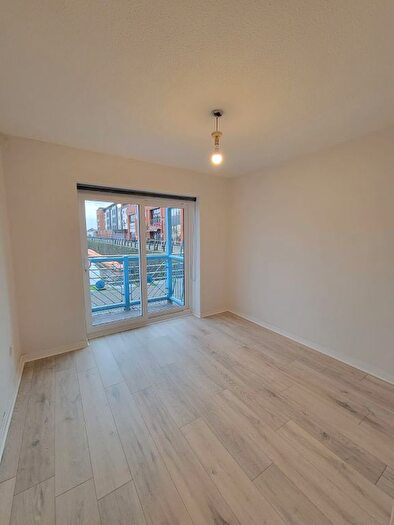 1 Bedroom Flat To Rent In Swansea, SA1