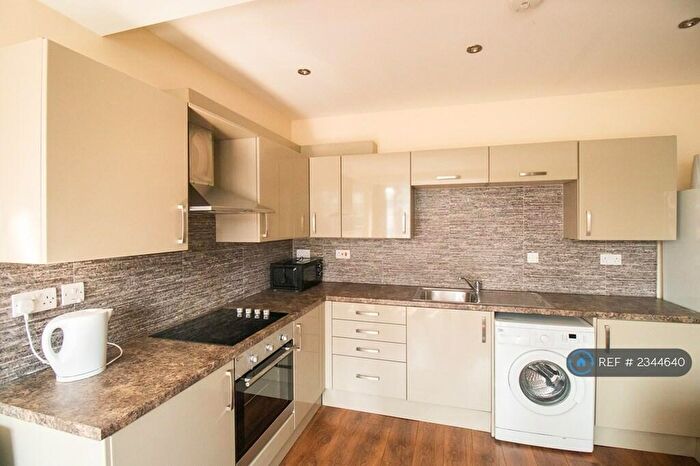 4 Bedroom Flat To Rent In Victoria Avenue, Leicester, LE2