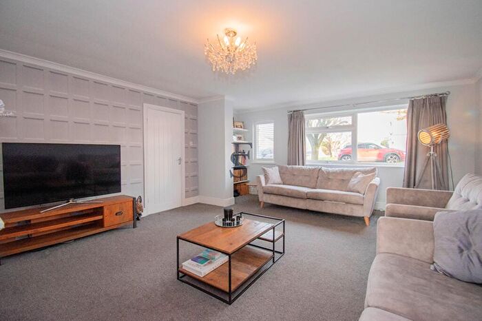 5 Bedroom Detached House For Sale In Redruth Avenue, Wigston, LE18