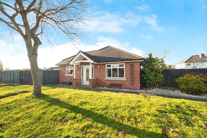 2 Bedroom Detached Bungalow For Sale In Baldwins Lane, Birmingham, B28