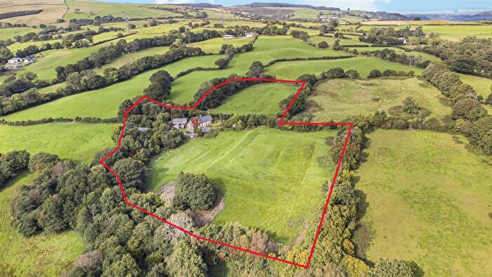 4 Bedroom Farmhouse For Sale In Llantrisant, Pontyclun, CF72