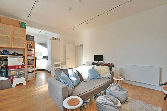 1 Bedroom Flat To Rent In Charlton Road, Greenwich, SE3