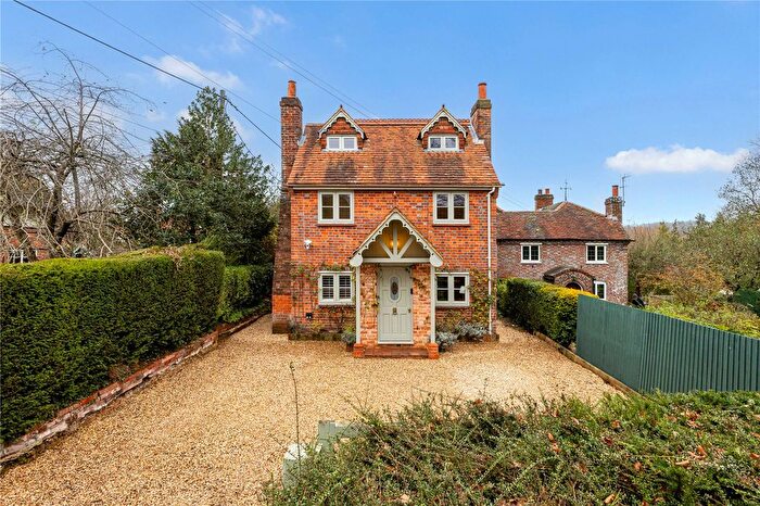 5 Bedroom Detached House For Sale In Chapel Lane, Ashford Hill, Thatcham, Hampshire, RG19