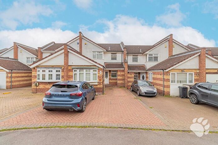 3 Bedroom Terraced House For Sale In Downs Grove, Vange, SS16