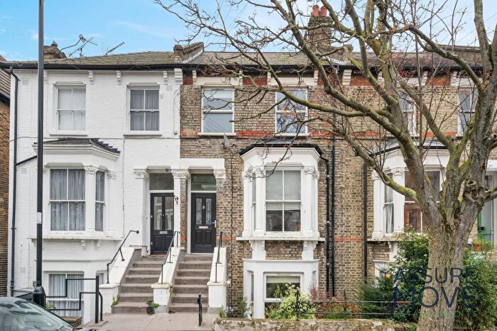 1 Bedroom Flat To Rent In Corinne Road, London, N19