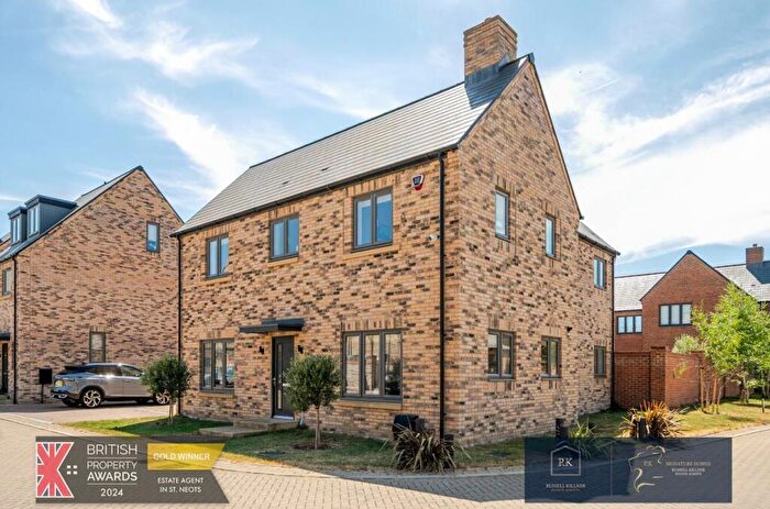 4 Bedroom Detached House For Sale In Wyre Crescent, St Neots, PE19