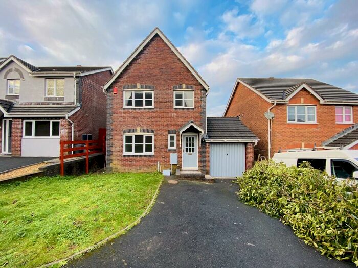 3 Bedroom House To Rent In Parc Yr Odyn, Johnstown, SA31