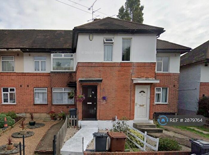 2 Bedroom Maisonette To Rent In Grantham Gardens, Romford, RM6
