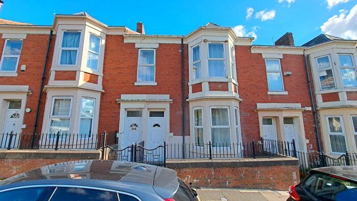 2 Bedroom Flat For Sale In Ellesmere Road, Benwell, Newcastle Upon Tyne, NE4