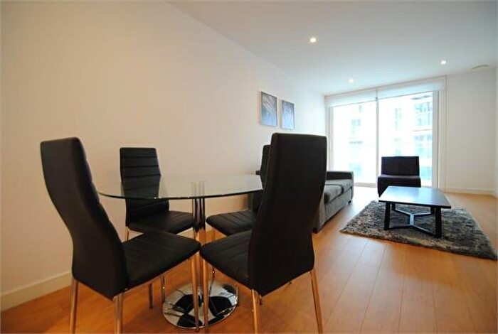 2 Bedroom Apartment To Rent In Saffron Central Square, Croydon, Surrey, CR0