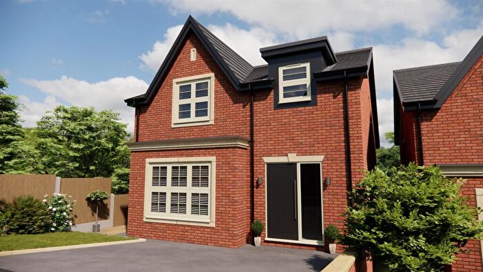 4 Bedroom Detached House For Sale In Mottram Road, Stalybridge, SK15