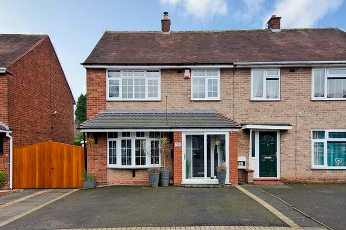 3 Bedroom Semi-Detached House To Rent In Shireview Road, Pelsall, Walsall, WS3